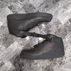 Men's Nike Air Force 1 Mid '07
